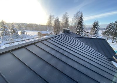 Mitä kattoremontti maksaa - peltikaton hinta asennettuna